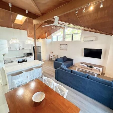 The Villas - Hervey Bay - 2 Separate Villas Urangan Exterior foto